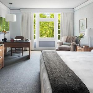 Premium Deluxe King Room